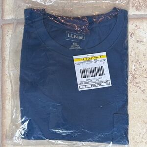 NWT L.L. Bean Men's Deep Blue Short Sleeve Tee